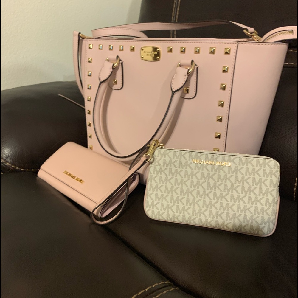 Michael Kors Bag Set.
